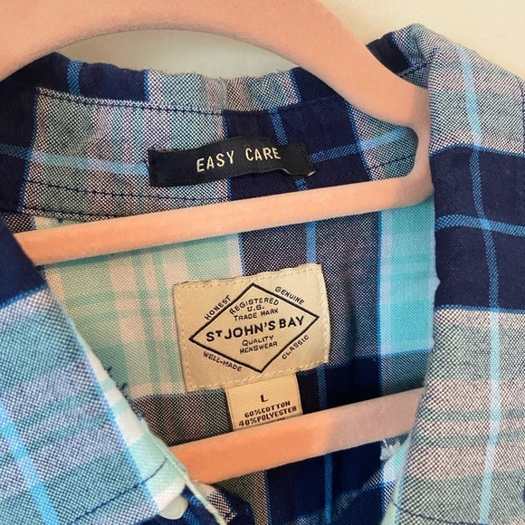 St. John's Bay EUC Blue Casual Button Down Shirt Men’s L - Picture 2 of 2